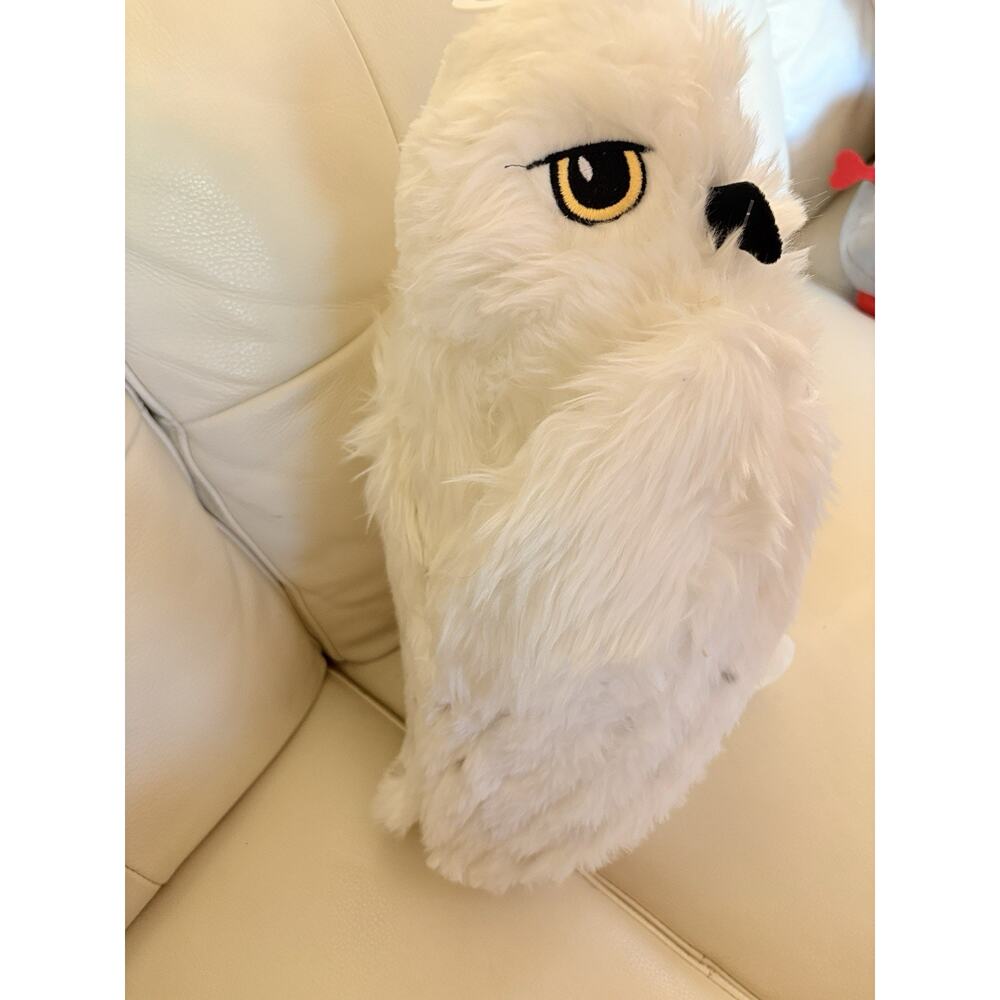 Harry Potter’s Beloved Hedwig Owl - Picture 4 of 6